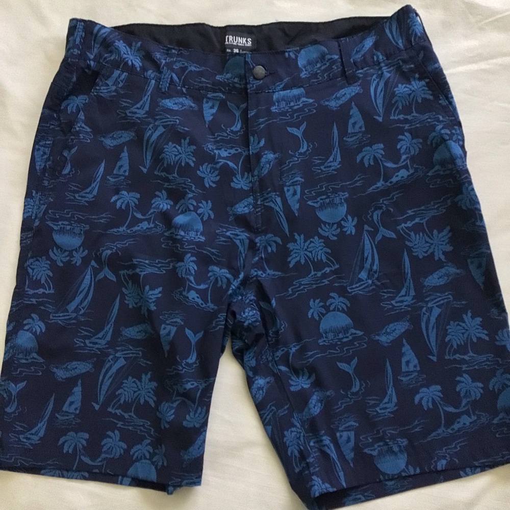 NWOT Trunks Multi-Functional Shorts